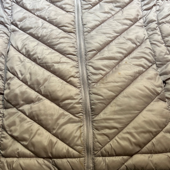 32 degrees HEAT Puffer vest - Picture 3 of 4
